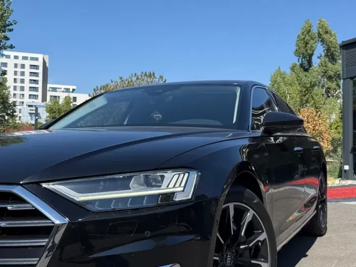 Audi A8 D5 3.0 50 TDI quattro Tiptronic