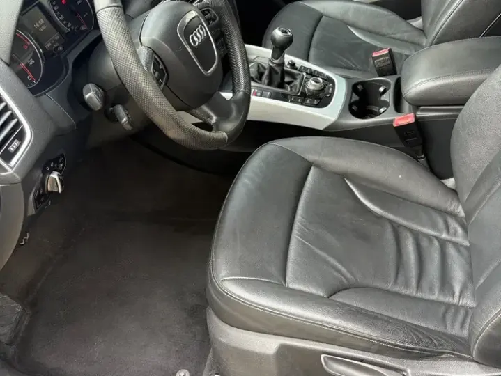 Audi Q5 8R