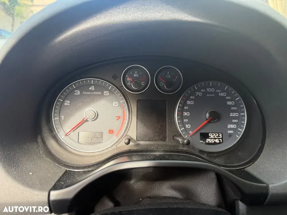 Audi A3 3-portiere 8P 1.2 TFSI Ambiente — imagine 5