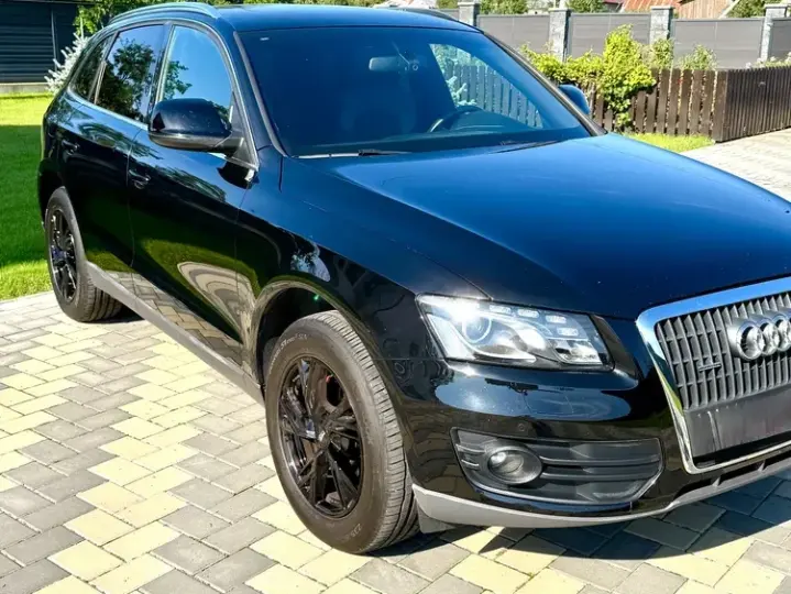 Audi Q5 8R