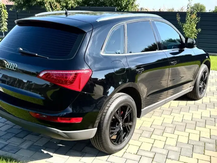 Audi Q5 8R