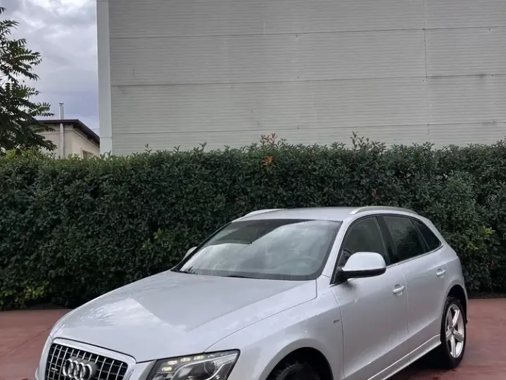 Audi Q5 8R