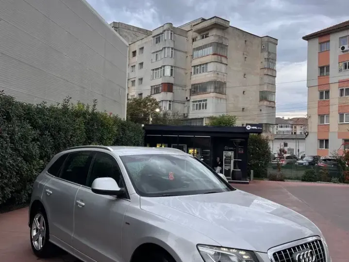 Audi Q5 8R