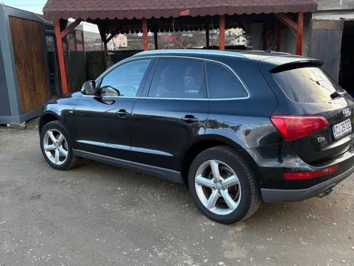 Audi Q5 8R