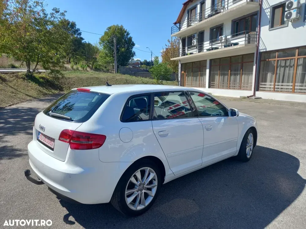Audi A3 Sportback 8P 2.0 TDI DPF S line Sportpaket — imagine 3