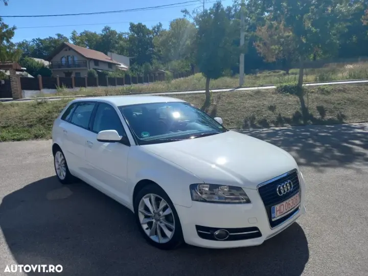 Audi A3 Sportback 8P 2.0 TDI DPF S line Sportpaket