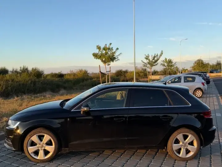 Audi A3 Sportback 8V 1.4 TFSI Attraction