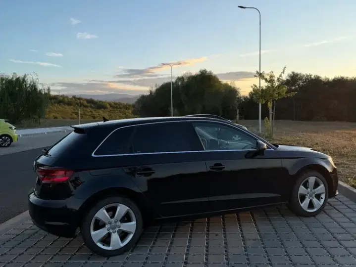 Audi A3 Sportback 8V 1.4 TFSI Attraction