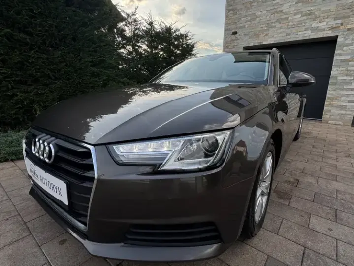 Audi A4 Avant B9 2.0 TDI ultra S tronic