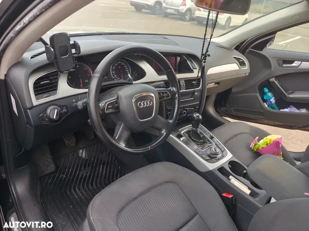 Audi A4 Limuzina 2.0 TDI B8 — imagine 2