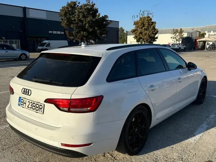 Audi A4 Avant B9 2.0 TDI quattro S tronic