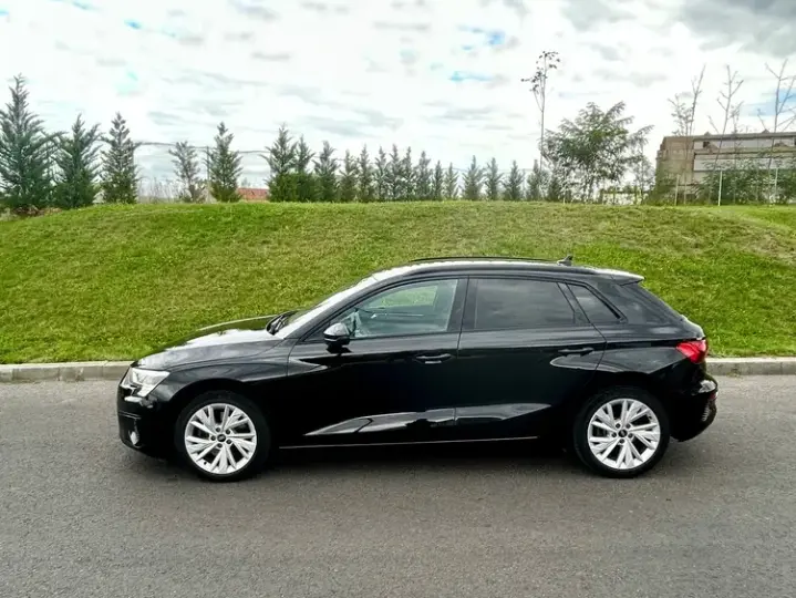 Audi A3 Sportback 8Y 1.5 35 TFSI MHEV S tronic Advanced