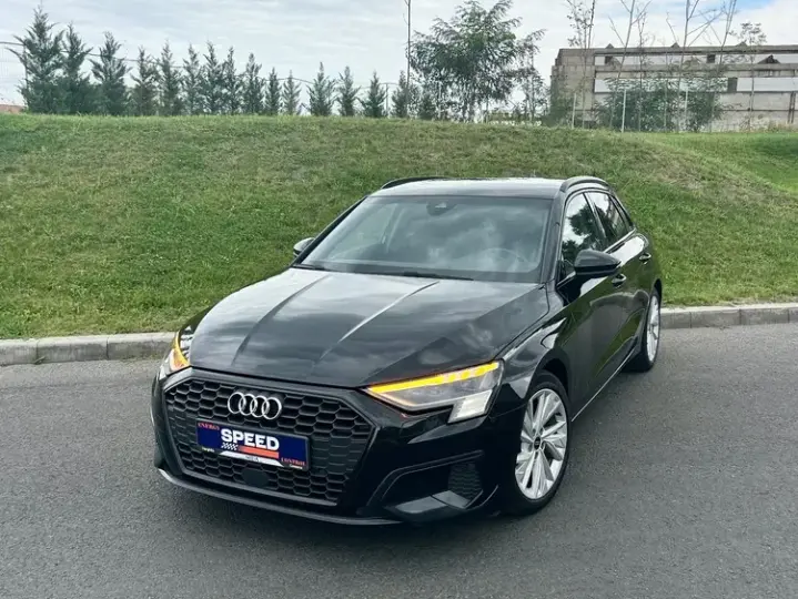 Audi A3 Sportback 8Y 1.5 35 TFSI MHEV S tronic Advanced