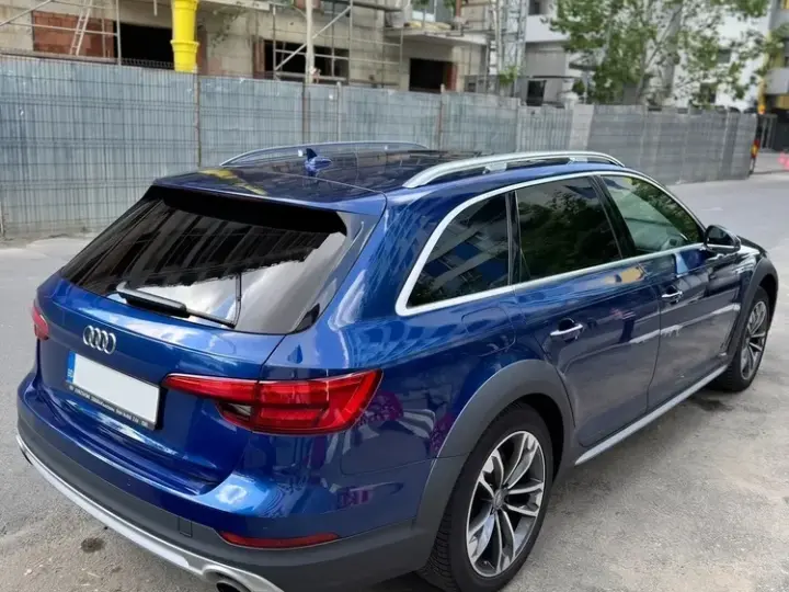 Audi A4 Allroad B9 2.0 TFSI S tronic