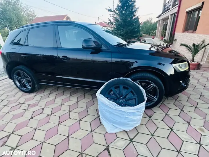 Audi Q5 8R