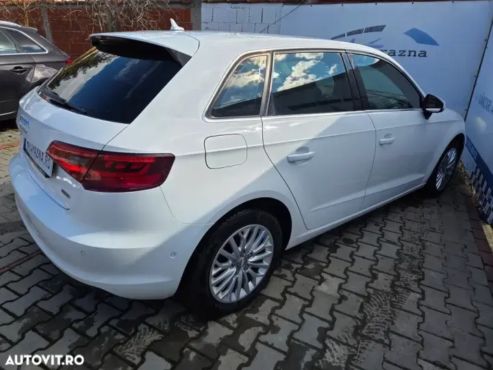 Audi A3 Sportback 2.0 40 TDI S tronic quattro