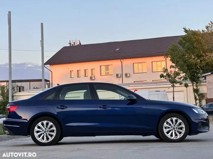 Audi A4 Limuzina B9 40 TFSI quattro S tronic MHEV Advance