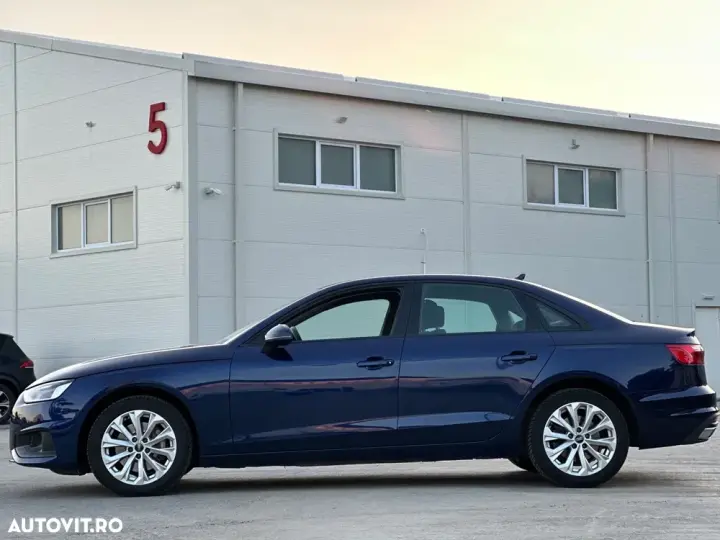 Audi A4 Limuzina B9 40 TFSI quattro S tronic MHEV Advance