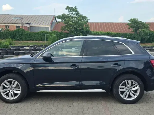 Audi Q5 FY 2.0 TDI Quattro S tronic Sport