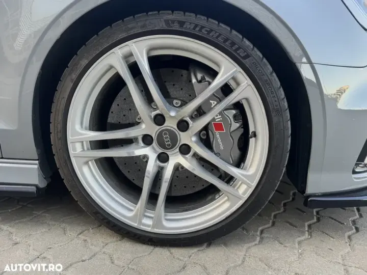 Audi RS3 8V