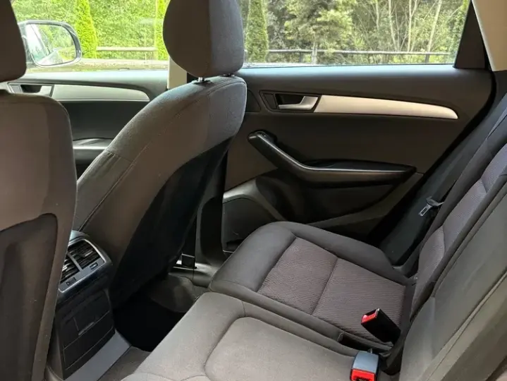 Audi Q5 8R