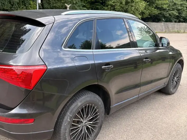 Audi Q5 8R