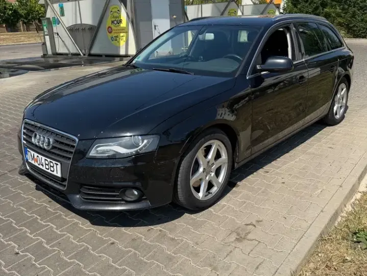 Audi A4 Avant B8 2.0 TDI DPF Attraction
