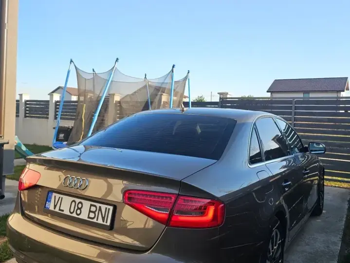 Audi A4 Limuzina B8 2.0 TDI DPF Ambition