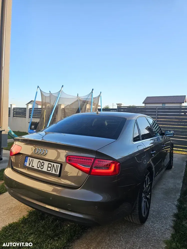 Audi A4 Limuzina B8 2.0 TDI DPF Ambition — imagine 4