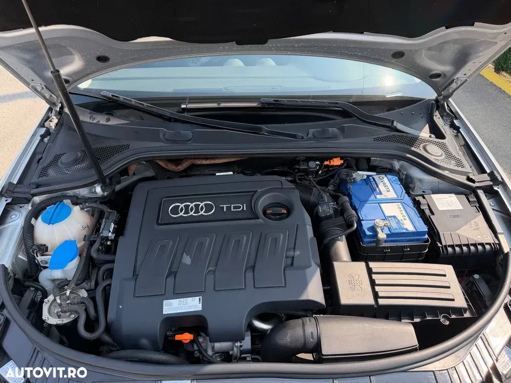 Audi A3 Sportback 8P 1.6 TDI S-tronic Attraction — imagine 5