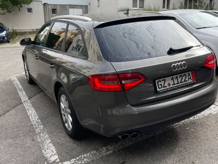 Audi A4 Avant 2.0 TDI DPF multitronic Attraction