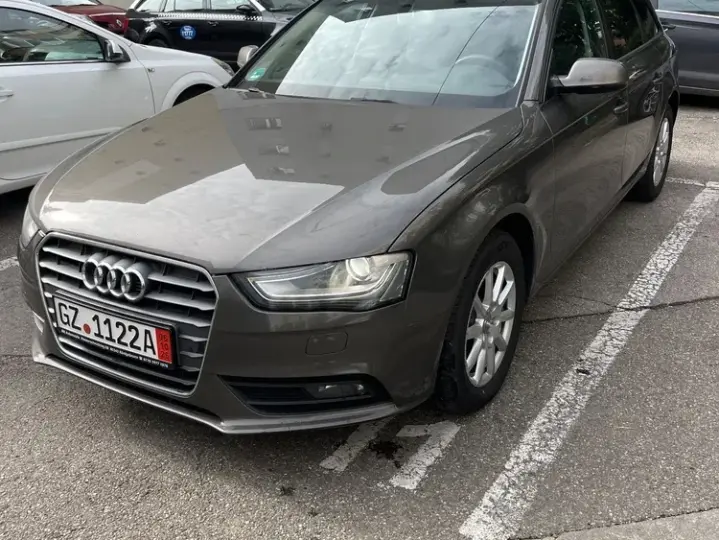 Audi A4 Avant 2.0 TDI DPF multitronic Attraction