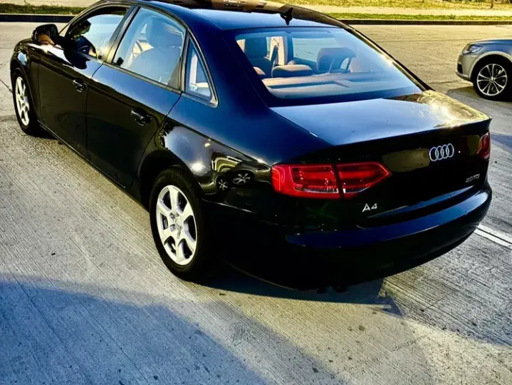 Audi A4 Limuzina B8 2.0 TDI B8