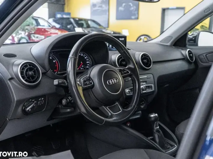 Audi A1 Sportback GB 25 TFSI S line