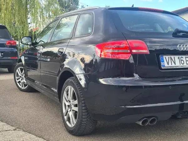 Audi A3 Sportback 8P 1.4 TFSI S tronic Attraction