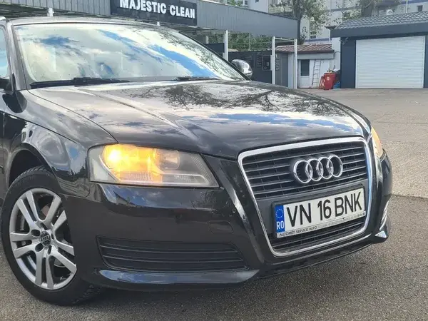 Audi A3 Sportback 8P 1.4 TFSI S tronic Attraction