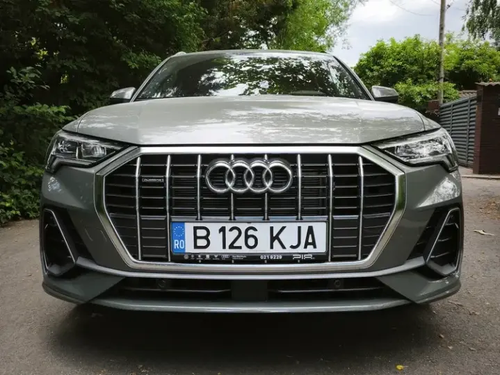 Audi Q3 F3 2.0 40 TFSI S tronic quattro S Line