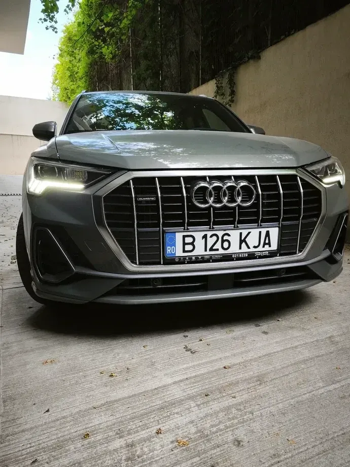 Audi Q3 F3 2.0 40 TFSI S tronic quattro S Line — imagine 6
