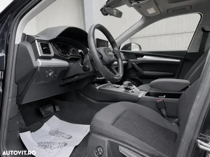 Audi Q5 FY 2.0 TDI Quattro S tronic Design