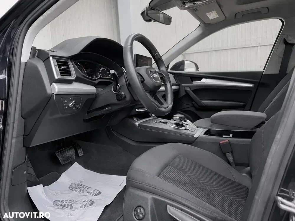 Audi Q5 FY 2.0 TDI Quattro S tronic Design — imagine 3