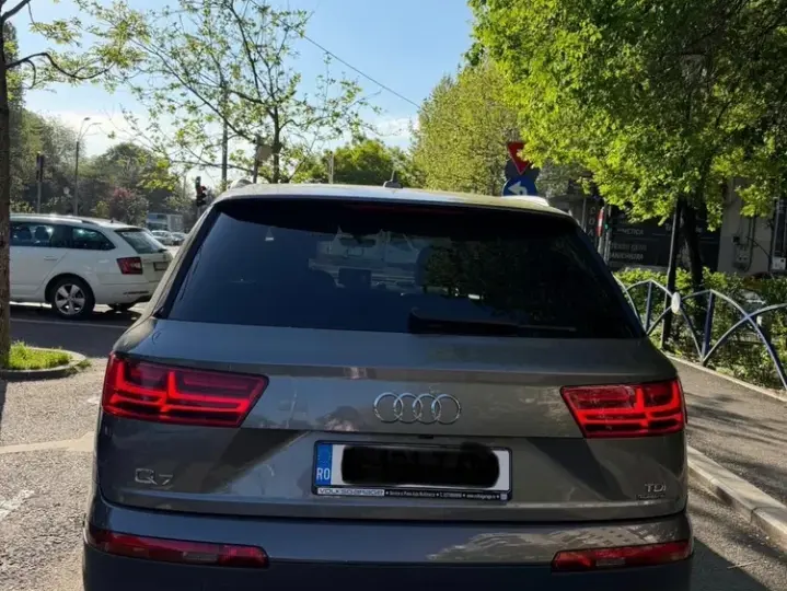 Audi Q7 4M