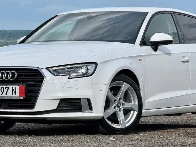 Audi A3 Sportback 8V 2.0 TDI S tronic S line Sportpaket