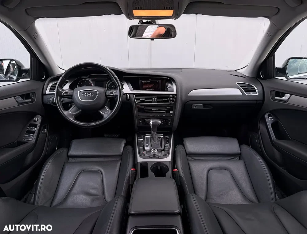 Audi A4 Limuzina B8 2.0 TDI DPF multitronic Attraction