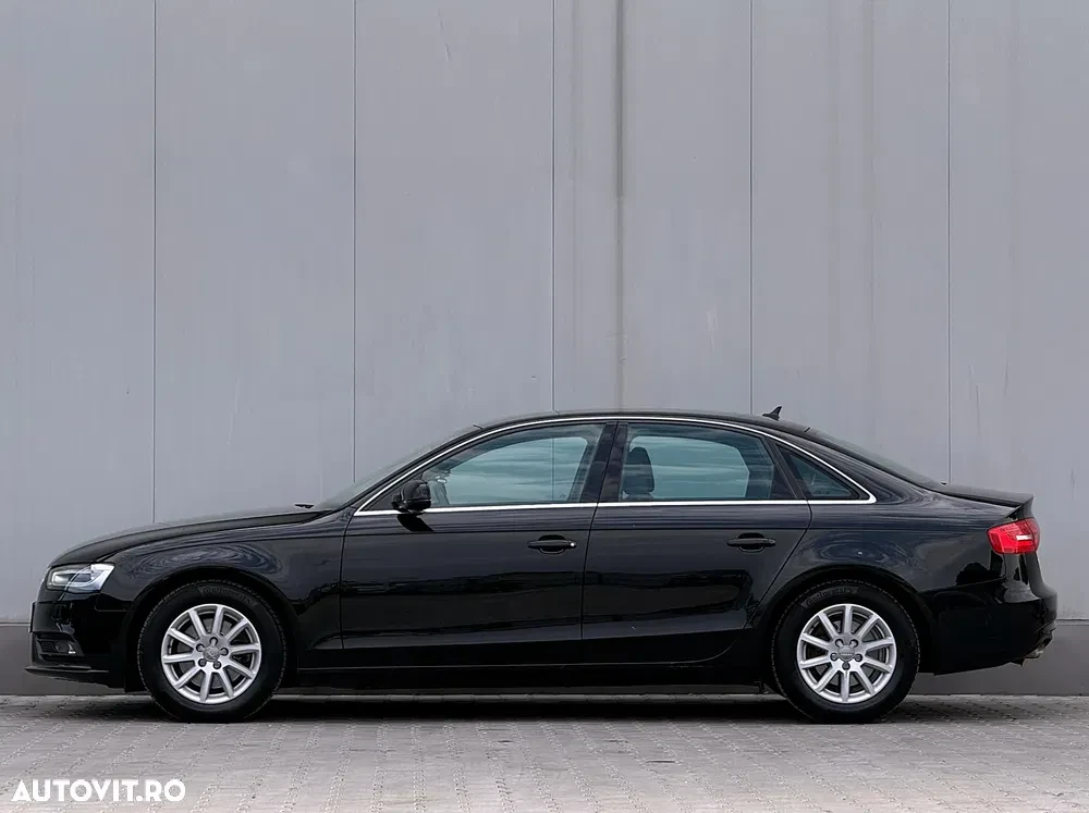 Audi A4 Limuzina B8 2.0 TDI DPF multitronic Attraction
