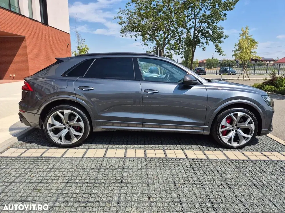 Audi RS Q8 — imagine 3