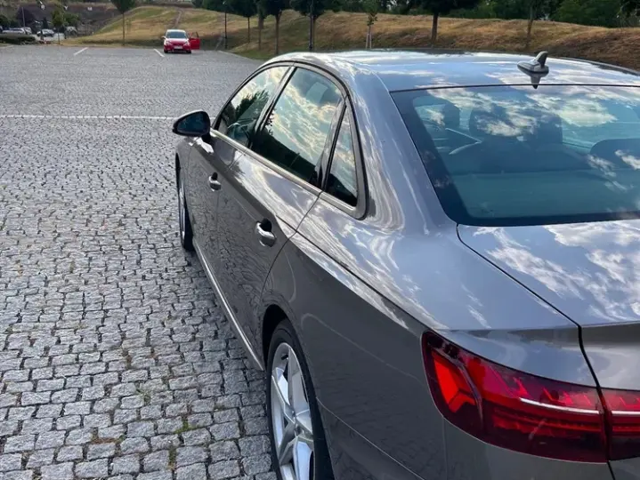 Audi A4 Limuzina 35 TFSI S tronic MHEV S Line