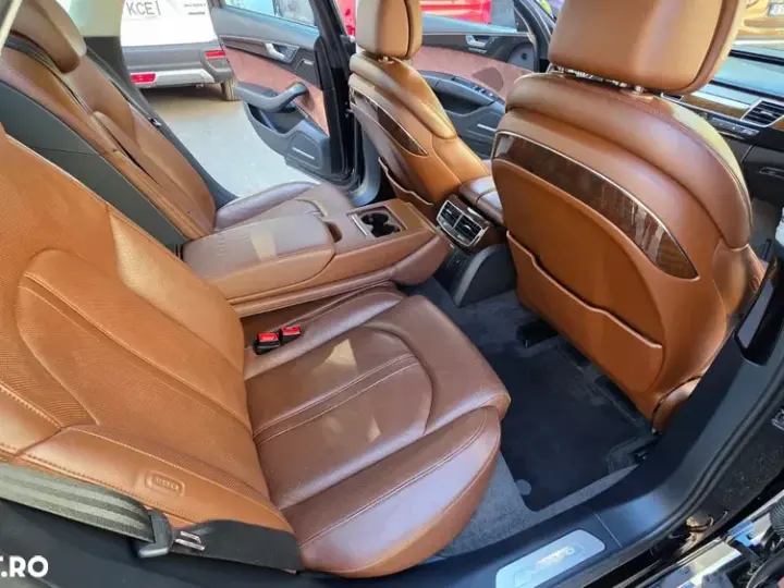 Audi A8 D4