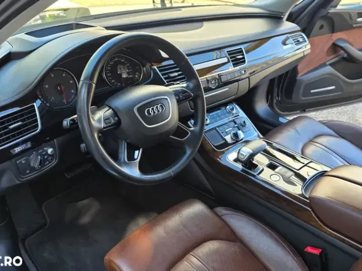 Audi A8 D4