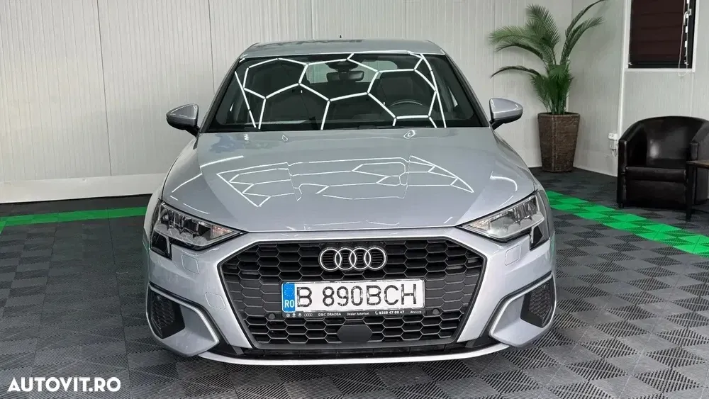 Audi A3 Sportback 8Y 1.6 30 TDI Basic — imagine 2