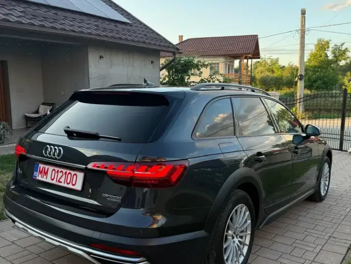Audi A4 Allroad B9 2.0 TDI S tronic